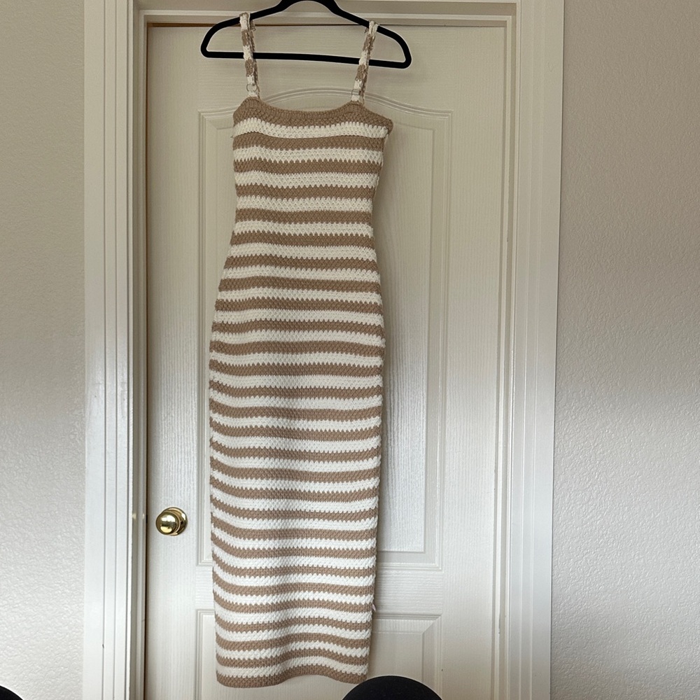 Elegant Striped Midi Dress in Cream and Tan